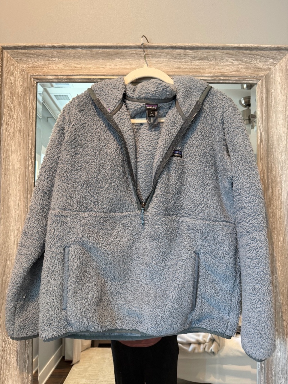 Patagonia fuzzy quarter zip